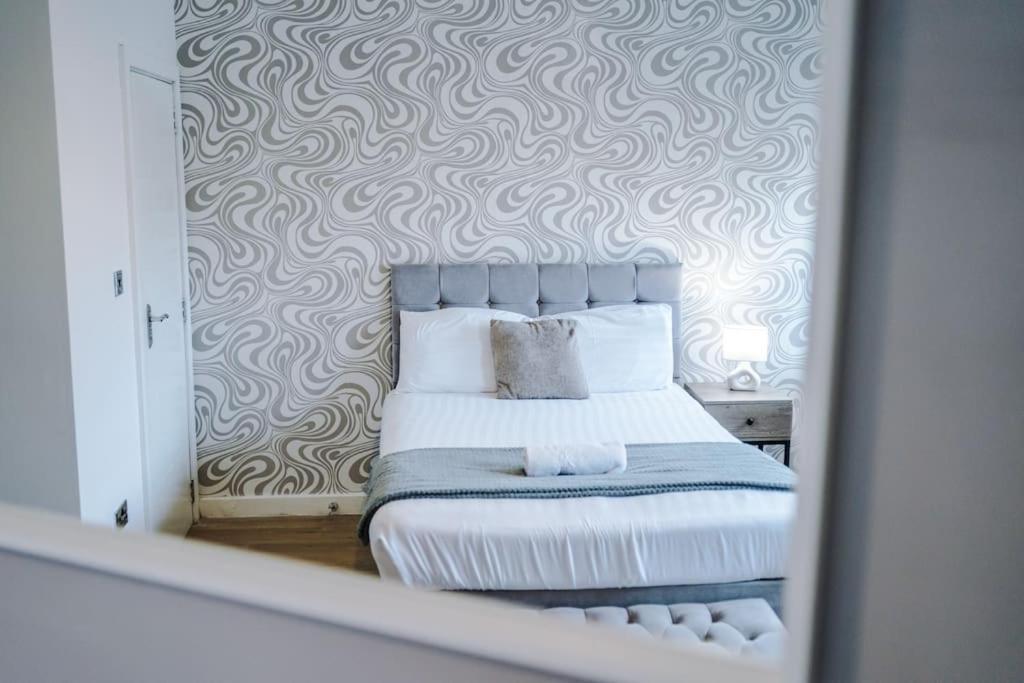 Stylish Apartment Located In The City Centre Of ลิเวอร์พูล ภายนอก รูปภาพ