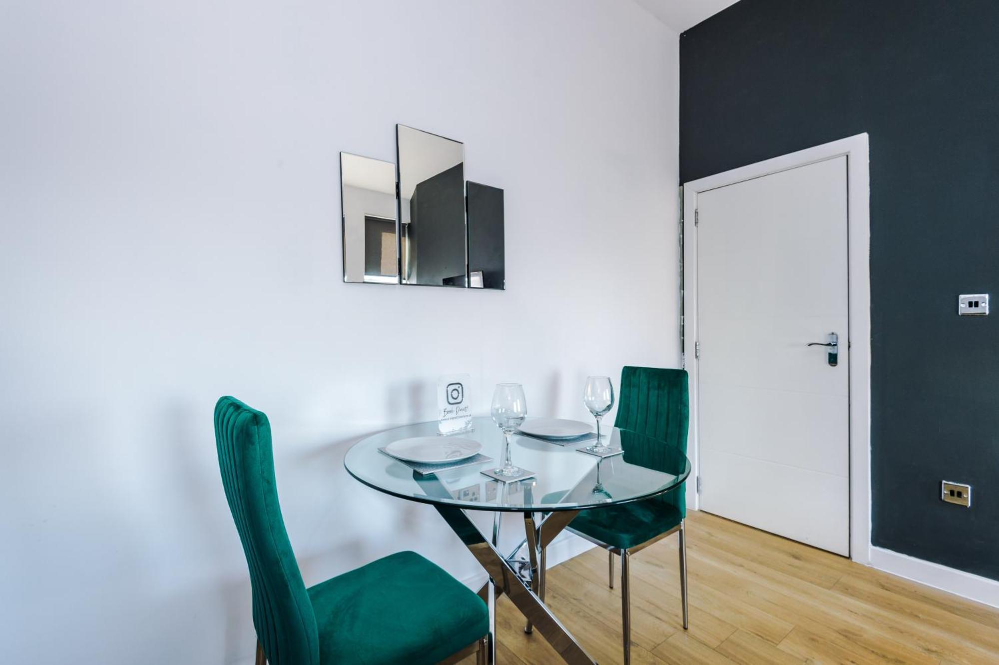 Stylish Apartment Located In The City Centre Of ลิเวอร์พูล ภายนอก รูปภาพ